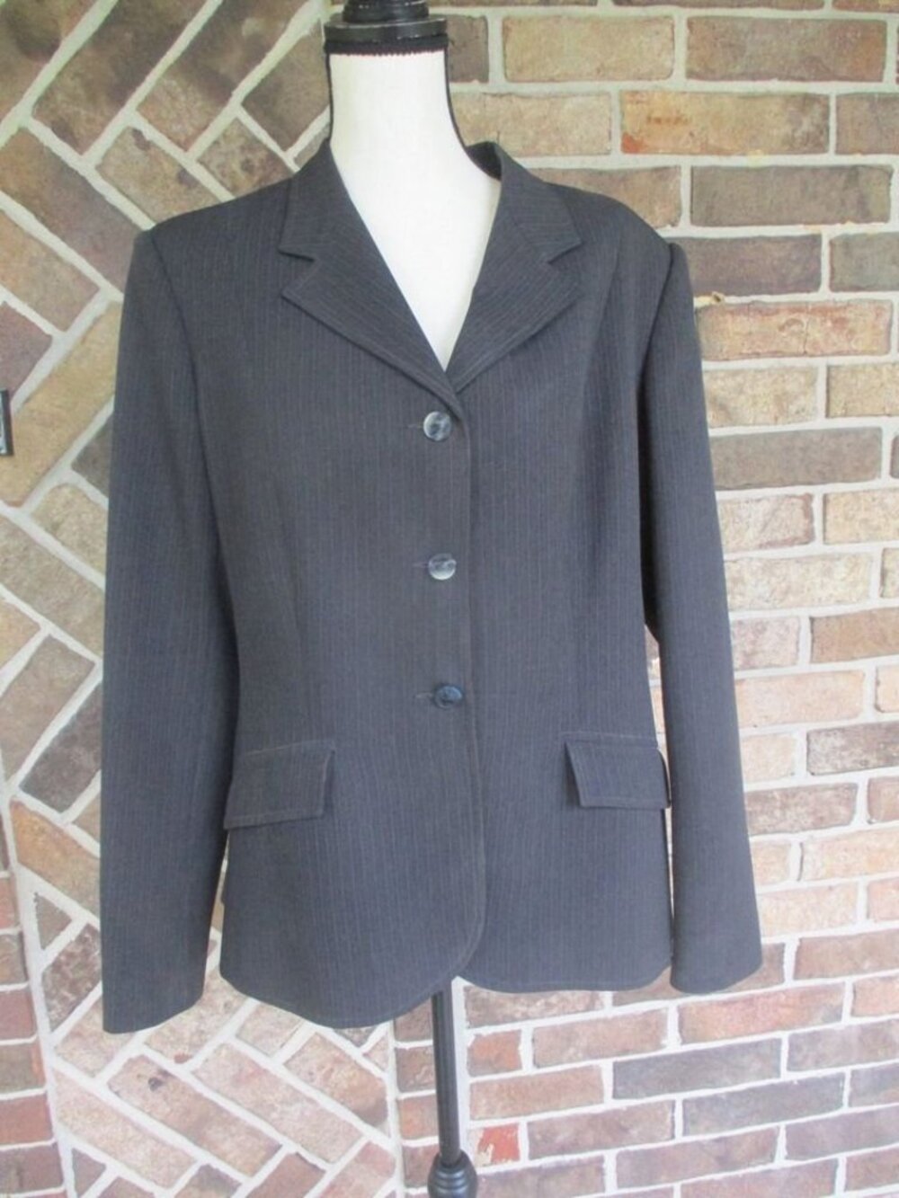 Reed Hill Grey Pinstripe Hunt Show Coat Size 20 fits street size 16 EC